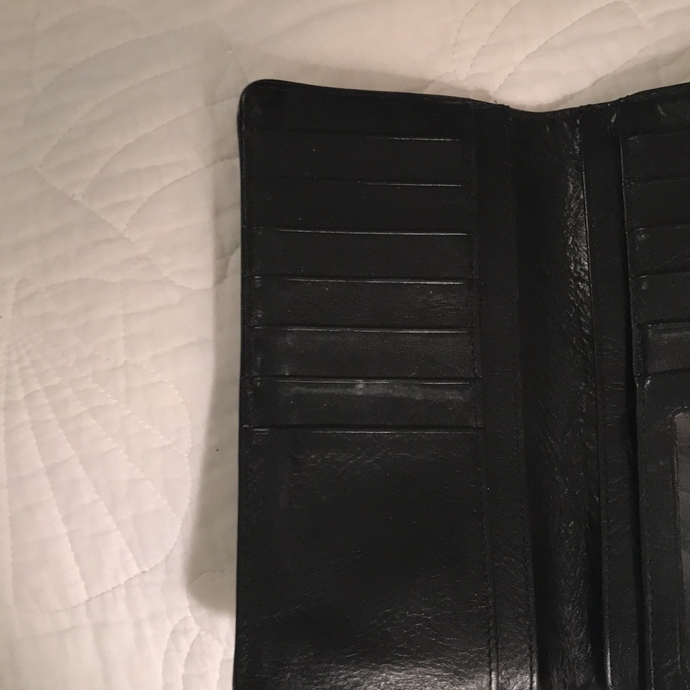 Michael Kors black leather deluxe wallet. Good used condition - Picture 10 of 15